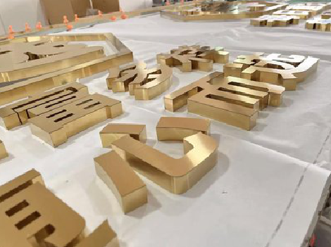 环江拉丝不锈钢字的特点。